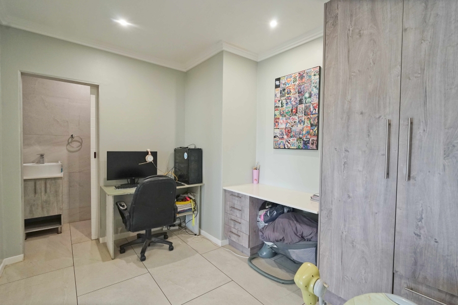 3 Bedroom Property for Sale in Kidds Beach Eastern Cape
